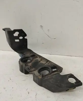 Audi A5 Front bumper mounting bracket 8W6807284A