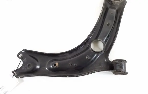 Volkswagen PASSAT B8 Front lower control arm/wishbone 3Q0407153D