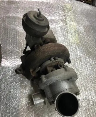 Toyota Corolla Verso AR10 Turbo 172010R021 0704130081