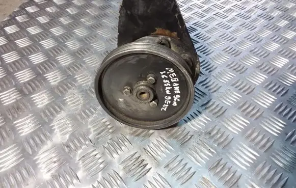 Renault Megane I Power steering pump 7700862030D 7700862030