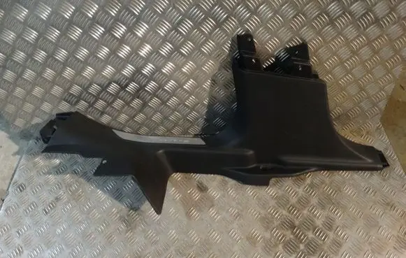 Maserati Levante Other sill/pillar trim element 670040378