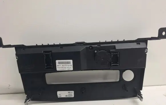 BMW 5 E60 E61 Climate control unit 9177712