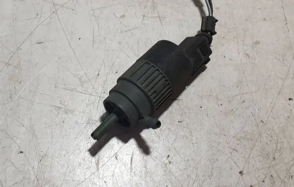 Jaguar XJL Windscreen/windshield washer pump 6M2113K082AB