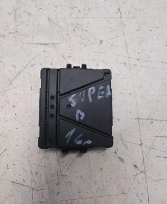 Skoda Superb B8 (3V) Gateway control module 5Q0907530AM A2C3855380250 5Q0907530M