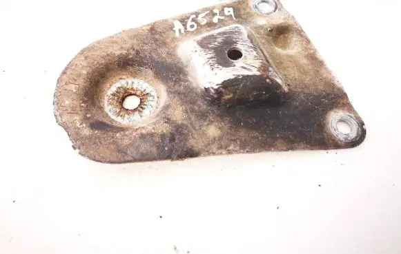 Audi A4 S4 B5 8D Engine mounting bracket 8d0399541b