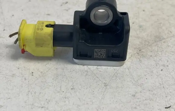 Audi A7 S7 4G Airbag deployment crash/impact sensor 4H0959643 101228206