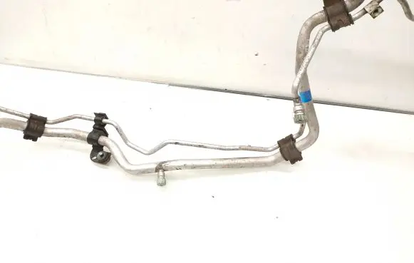 KIA Sportage Air conditioning (A/C) pipe/hose 977753U300