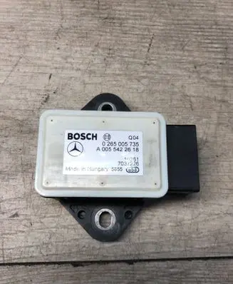 Mercedes-Benz E W212 ESP acceleration yaw rate sensor 0265005735 7037226