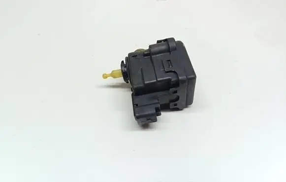 Renault Espace II Headlight level adjustment motor 8200006664 00816400