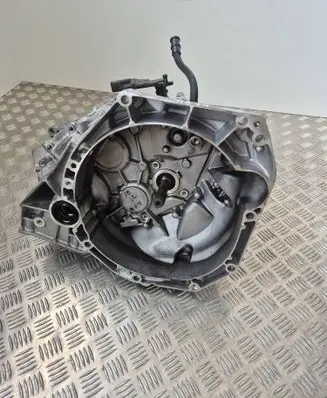 Renault Clio VI Manual 6 speed gearbox 320108230R 321018352R JT4022