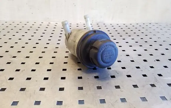 KIA Sorento Power steering fluid tank/reservoir