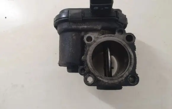 Peugeot 508 Throttle valve 9673534480
