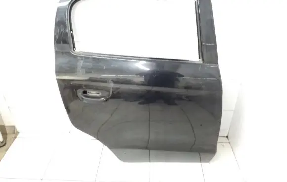 Mitsubishi Space Star Rear door