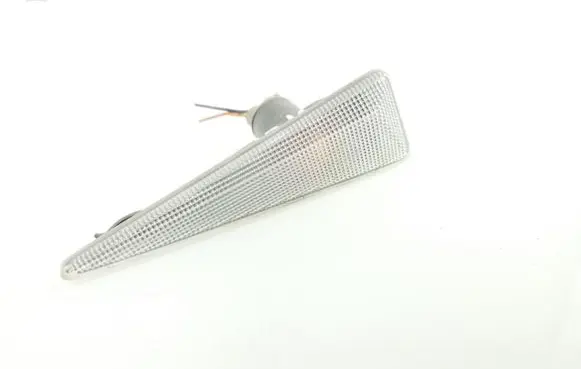 Renault Megane II Front fender indicator light 8200027150
