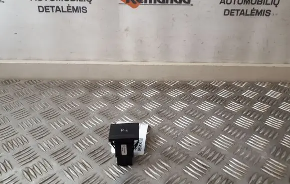 Volkswagen Touareg I Parking (PDC) sensor switch 7L6919281A