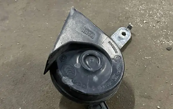 BMW X3 F25 Horn signal 0055306