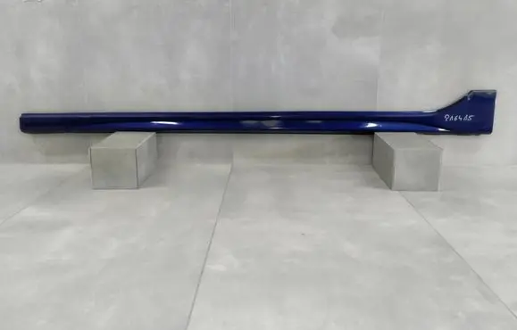 Foot area side trim