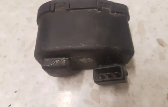 Volkswagen Golf III Headlight level height control switch 1H0941295