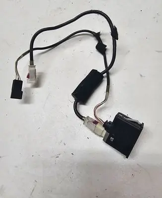 BMW 3 E90 E91 AUX in-socket connector 9129651