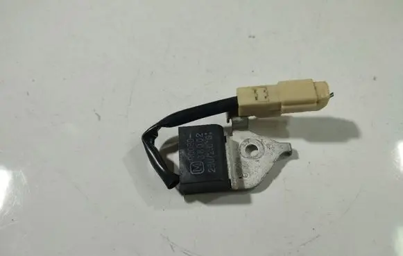Toyota Avensis T250 Sensor 9008038002