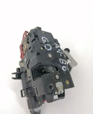 Audi A4 S4 B6 8E 8H Rear door lock 8E0839016C