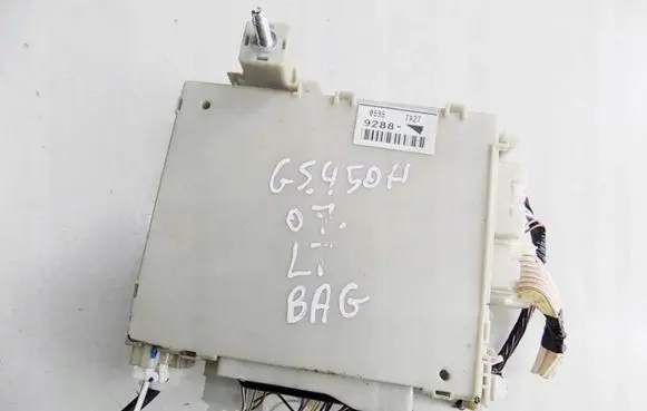Lexus GS 300 350 430 450H Fuse module 8267030250
