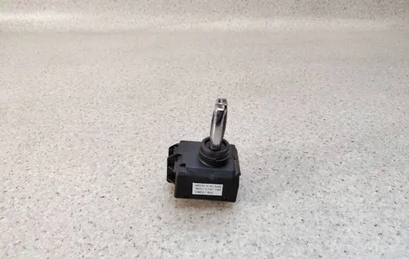 Mercedes-Benz E A207 Ignition lock A2189053501