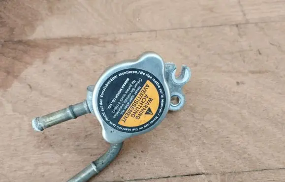 Infiniti EX Engine coolant pipe/hose