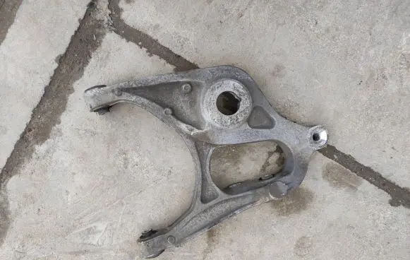 Mercedes-Benz GLE AMG (W166 - C292) Rear upper control arm/wishbone A16605
