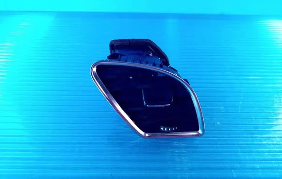 Audi A4 S4 B8 8K Dashboard side air vent grill/cover trim 8T1820902C