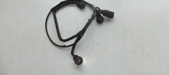 BMW 7 E65 E66 Detonation knock sensor 7519648 0261231170