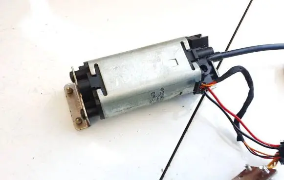 Peugeot 807 Seat adjustment motor 9460572a 401232aas227