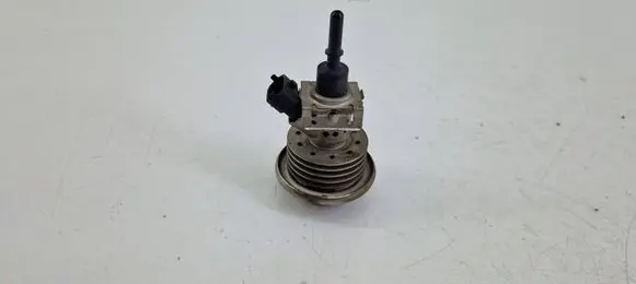 Audi A7 S7 4G AdBlue injector 4H0131113A