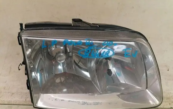 Volkswagen Jetta IV Headlight/headlamp