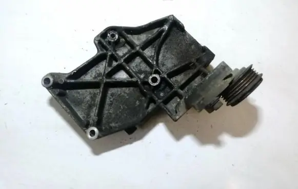 Audi A4 S4 B5 8D Engine mounting bracket 523940 058260885