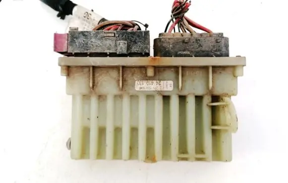 Opel Astra G Coolant fan relay 24410133 15396919