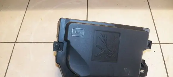 Nissan Juke II F16 Fuse box set 284B007078R