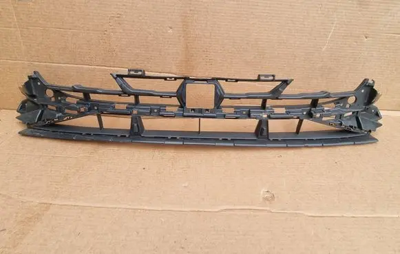 Audi A3 8Y Front bumper upper radiator grill 8Y0807647E