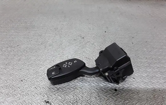 BMW 5 E60 E61 Indicator stalk 6924103B