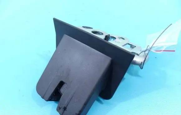 Audi A3 S3 8V Tailgate/trunk/boot lock/catch/latch 8R0827505A IMPRK1290311