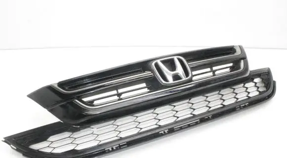 Honda CR-V Front grill 71121SWWE311M1