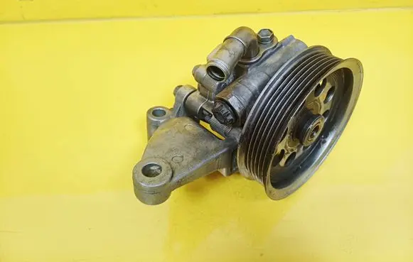 Cadillac CTS Power steering pump 