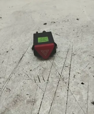 Audi A3 S3 8L Hazard light switch 8L0941509D
