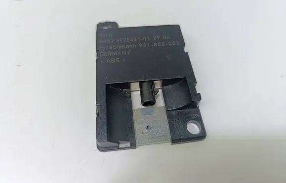 BMW 5 E60 E61 Bluetooth antenna 6928461