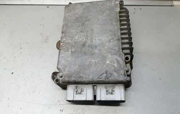 Chrysler Voyager Engine control unit/module P04727402AI 04727402AI 04745860