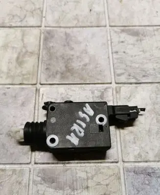 Opel Astra G Central locking motor 90460062