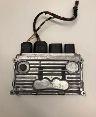 BMW 5 F10 F11 Steering rack control module 6796392 100MS0000L0L
