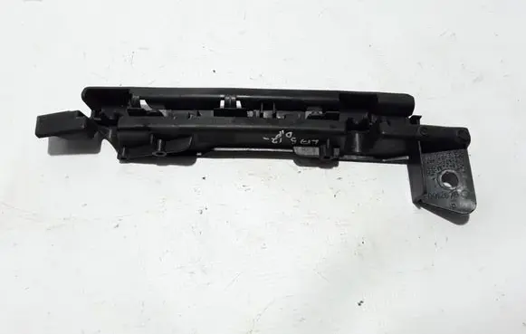 Renault Laguna III Front bumper mounting bracket 622202811R