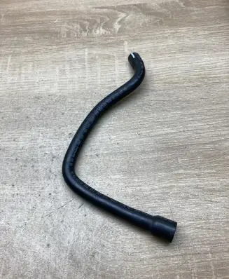 Volkswagen Touran II Breather/breather pipe/hose 03F103560