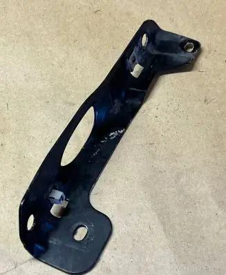 BMW 5 E60 E61 Other engine bay part 7117645 23781010